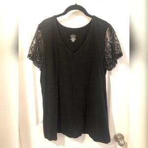 Torrid black lace sleeve shirt